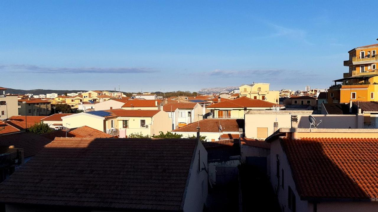 Lo Sguardo Sulla Citta' ,Panoramic View Διαμέρισμα Όλμπια Εξωτερικό φωτογραφία